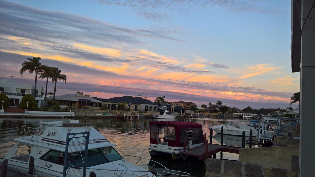 Waterside Canal Dreams Vila Mandurah Exterior foto